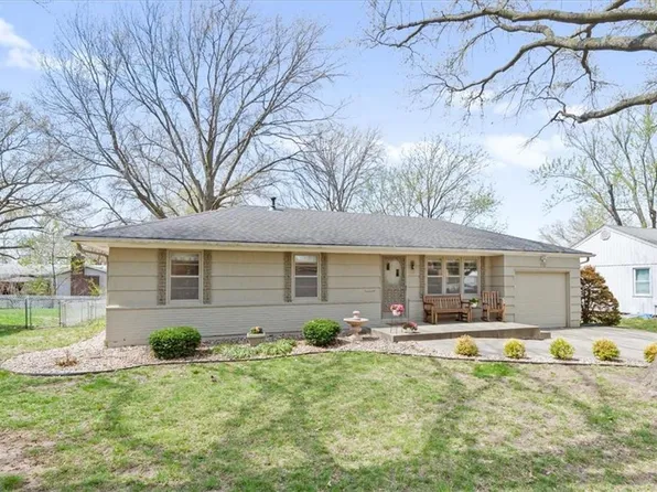 713 S Church St, Olathe, KS 66061
