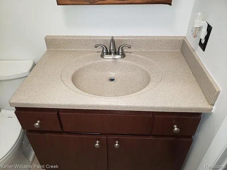 3136 Kilmer Dr — Photo 40