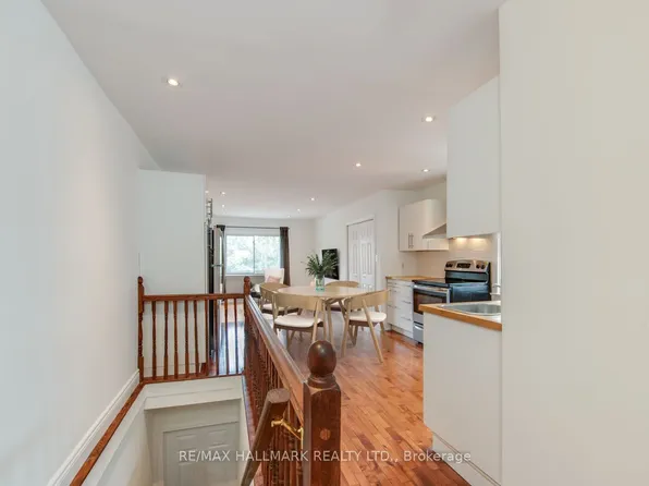 2066 Gerrard St E, Toronto, ON M4E 2B5
