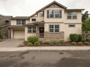 9627 SW Fern Hollow Ct, Portland, OR 97224