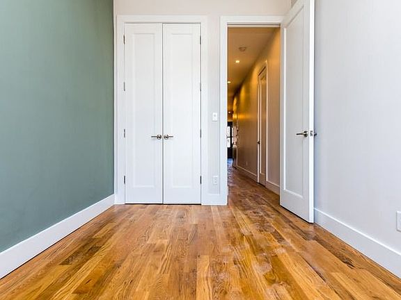 3rd image of 181 Palmetto St APT 2L