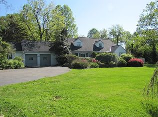 1027 Towlston Rd, Mc Lean, VA 22102