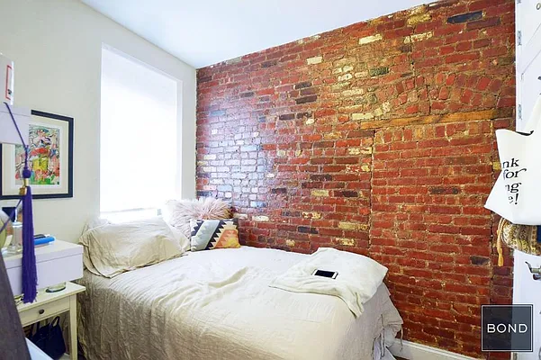 Rented by Bond New York | media 3