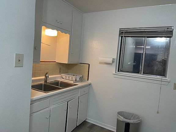 5th image of 3831 N Braeswood Blvd APT 4