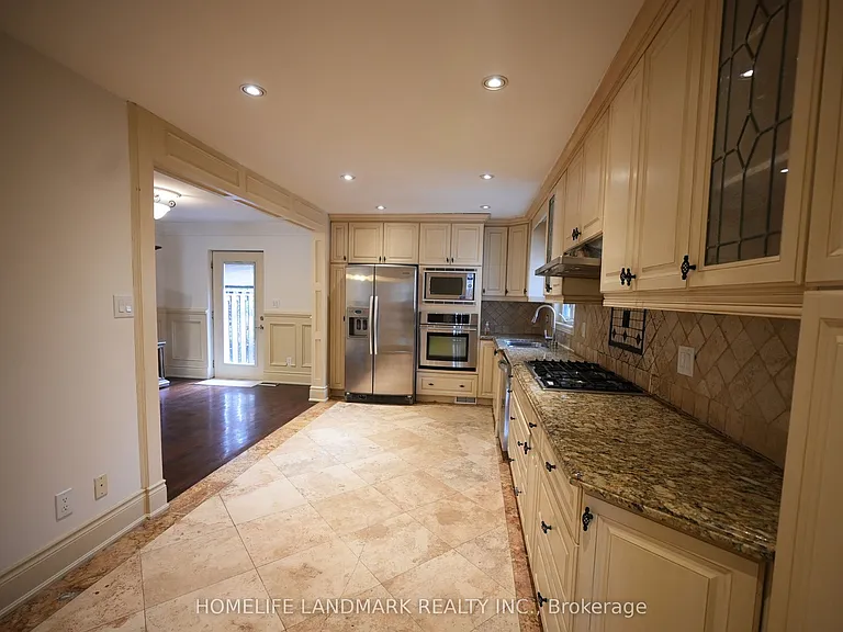 138 Newton Dr — Photo 14