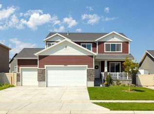 4301 E Harvest Crop Dr, Eagle Mountain, UT 84005