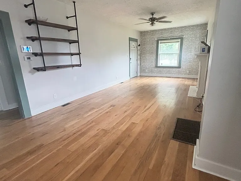 340 Glendora Ave — Photo 3
