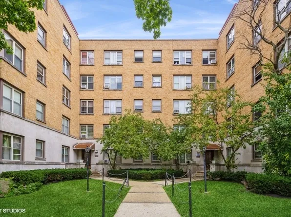 2610 W Balmoral Ave APT 501, Chicago, IL 60625