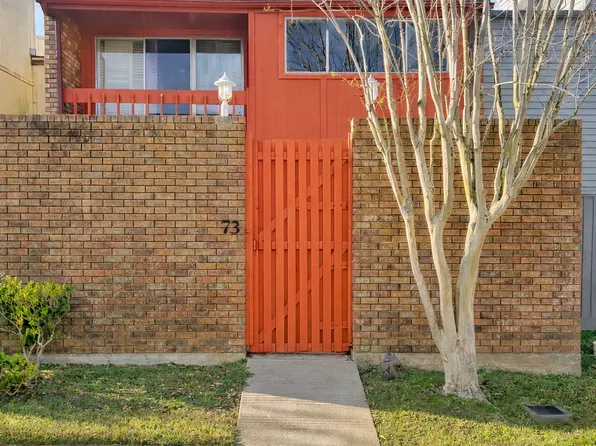 73 Chervil Cmn, Lake Jackson, TX 77566