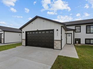 2026 Ace Ave, Brookings, SD 57006