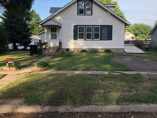 1213 11th St, Onawa, IA 51040
