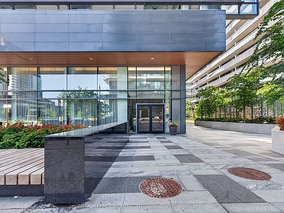 2nd image of 39 Roehampton Ave #1506