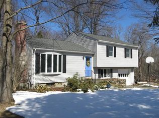 80 Chapel Rd, Amherst, MA 01002