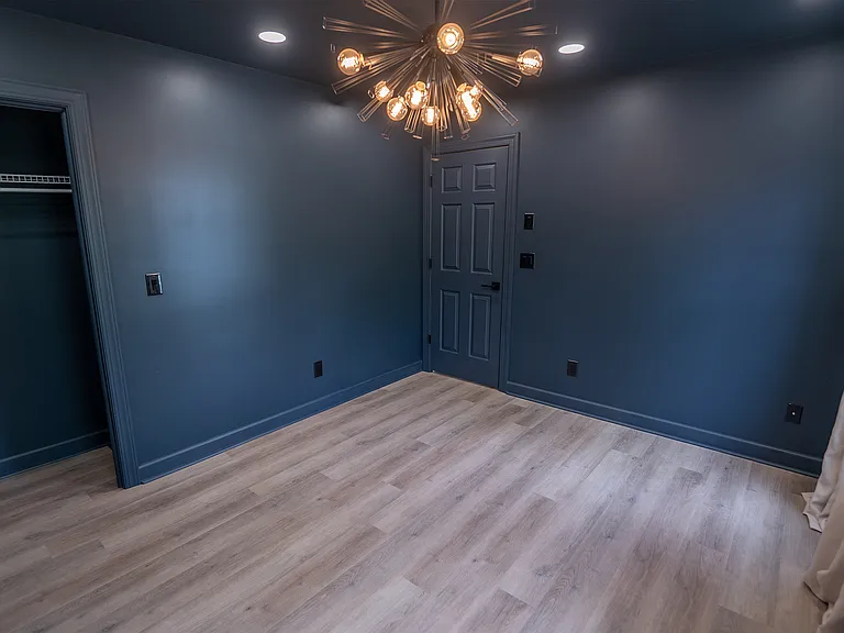1820 Clay Dr — Photo 28