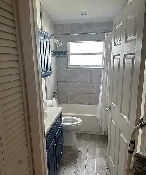 1042 NW 6th Ave — Photo 5