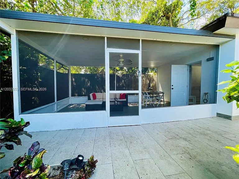 38 NW 52nd St #1 — Photo 9