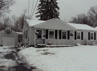 123 Brattle St, Worcester, MA 01606