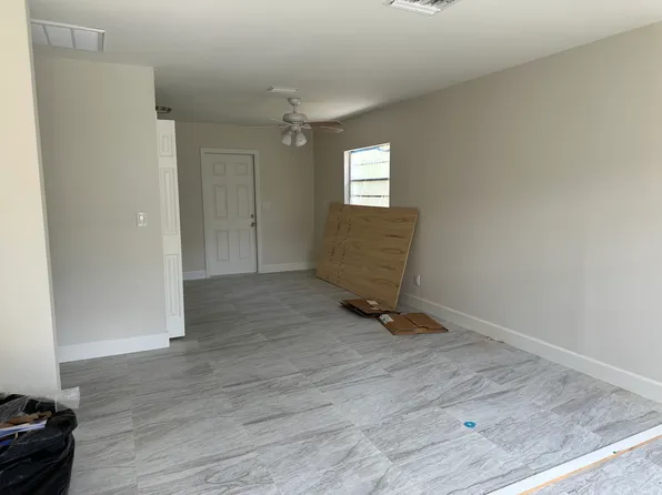 5 E Adams St #B, Avon Park, FL 33825