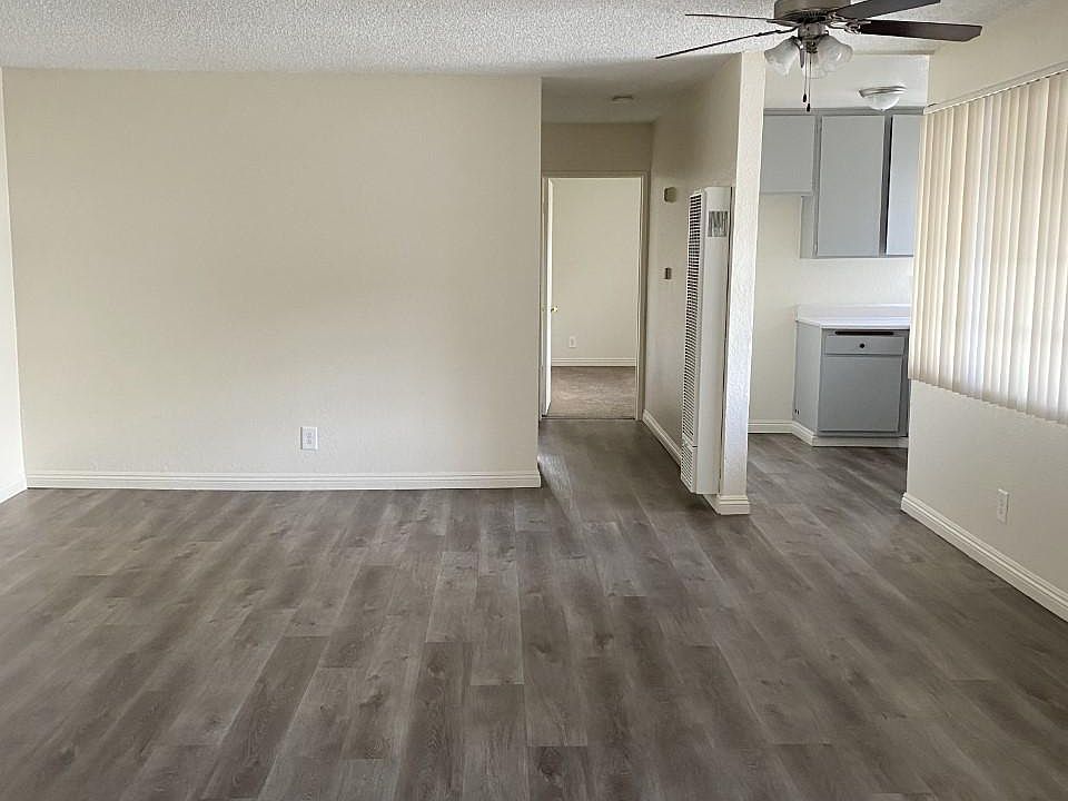 1st image of 15434 Rayen St #120