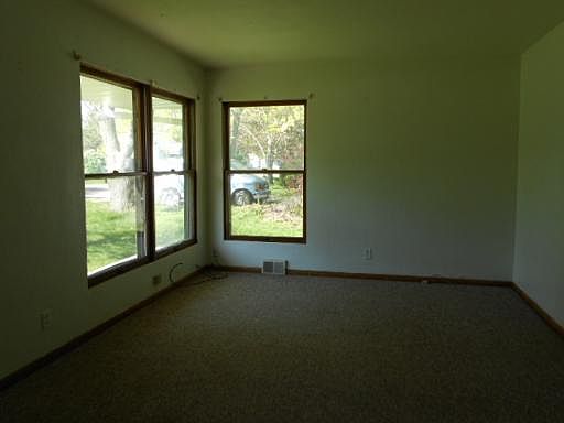 2nd image of 620 E Maryland Ave