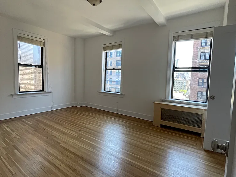 175 W 79th St #11A — Photo 3