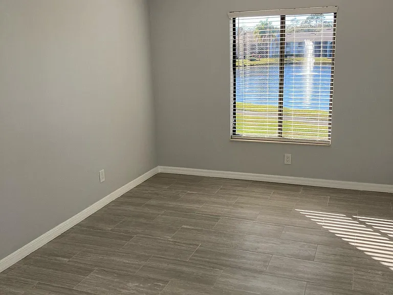 8211 Sun Spring Cir — Photo 13