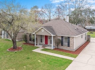 10669 Sugar Pine Dr, Greenwell Springs, LA 70739