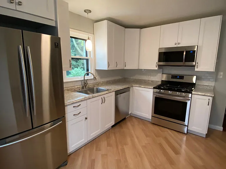 21726 Cedar St — Photo 6