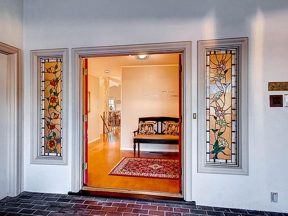3rd image of 6438 La Jolla Scenic Dr S