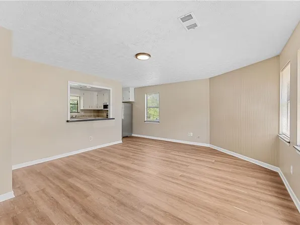 217 Tanglewood Dr, Monroe, GA