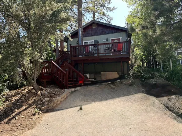 724 Victoria Ln, Sugarloaf, CA 92386