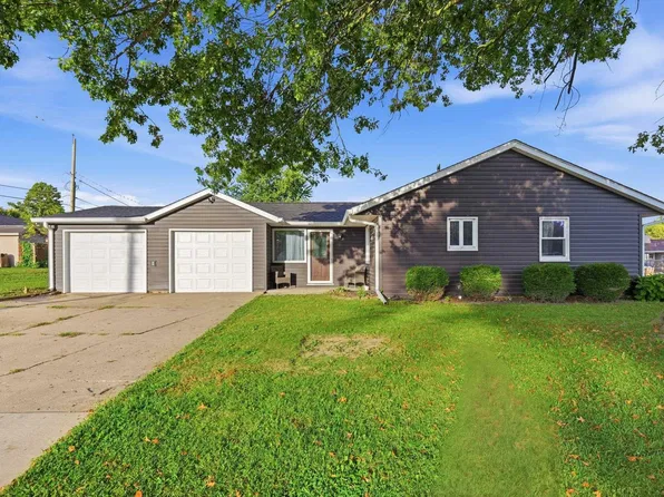 701 Lawn St, Winchester, IN 47394