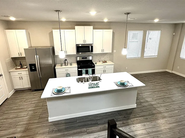 3113 Moontide Ln — Photo 8