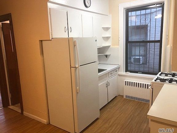 2nd image of 23-07 33rd St #1R