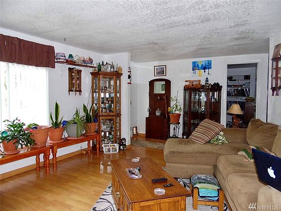 5th image of 8628 Pepperidge Ln SE