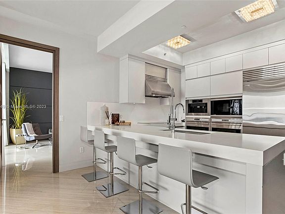 4th image of 9703 Collins Ave Unit 2612