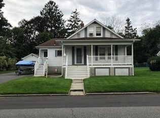 18 Center St, Barnegat, NJ 08005