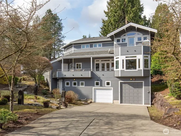 10734 Victory Lane NE, Seattle, WA 98125