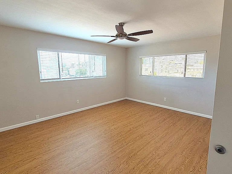 Extra large bedroom