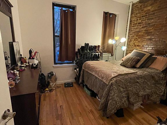 3rd image of 328 E 94th St APT 2A