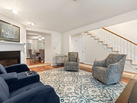 4th image of 48 Woodland Park Dr #48