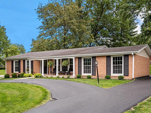 2nd image of 839 Claymont Dr