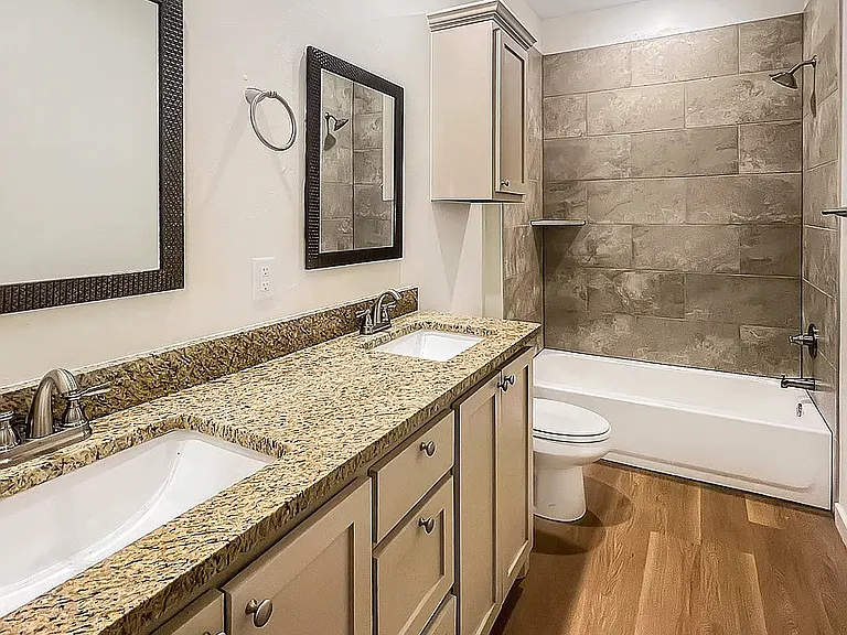 2106 Charles Whitlow Ave — Photo 9