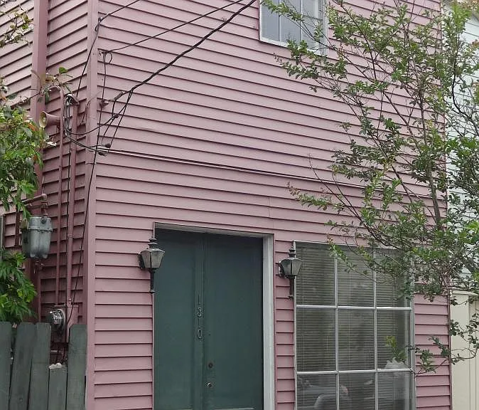 Front view of Carriage House