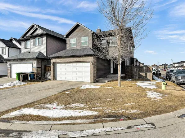 2 E Saddleland Way NE, Calgary, AB T3J 5K5