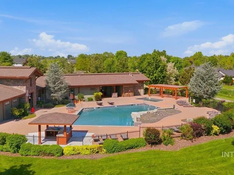 9634 W Twisted Vine Dr — Photo 27