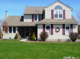 106 Clark Cir, Canastota, NY 13032
