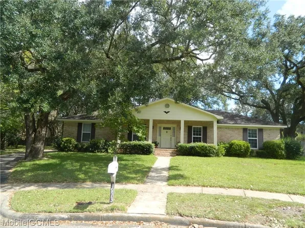 1913 Bent Tree Ct, Mobile, AL 36609