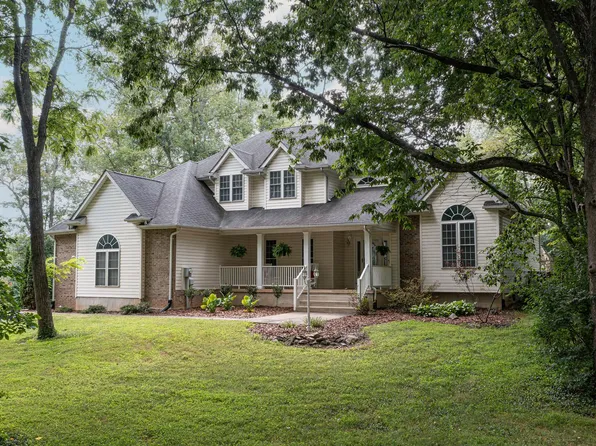 169 Whispering Knolls Ln, Berryville, VA 22611