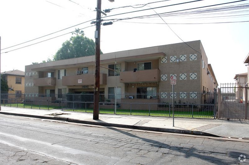 1st image of 14646 Blythe St APT 4